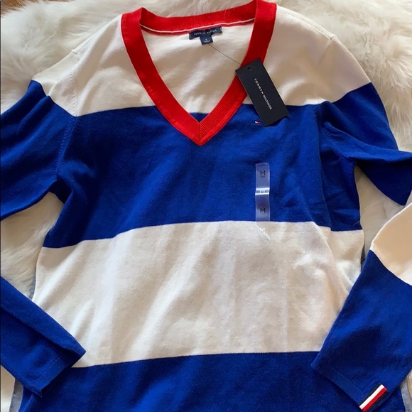 Tommy Hilfiger Sweaters - $79 Tommy Hilfiger Pullover Logo Sweater Women’s Size M NWT